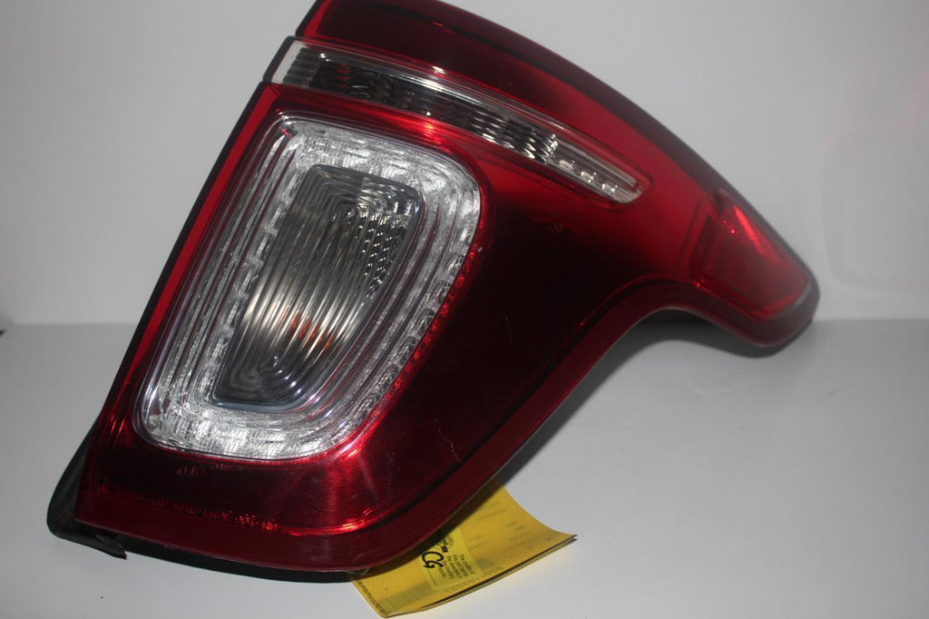 2011-2015 FORD EXPLORER RIGHT PASSENGER SIDE REAR TAIL LIGHT  30585