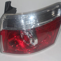 2007-2012 GMC ACADIA PASSENGER SIDE REAR TAIL LIGHT 28847