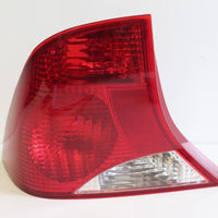 2000-2004 FORD FCUS DRIVER LEFT SIDE  REAR TAIL LIGHT - BIGGSMOTORING.COM